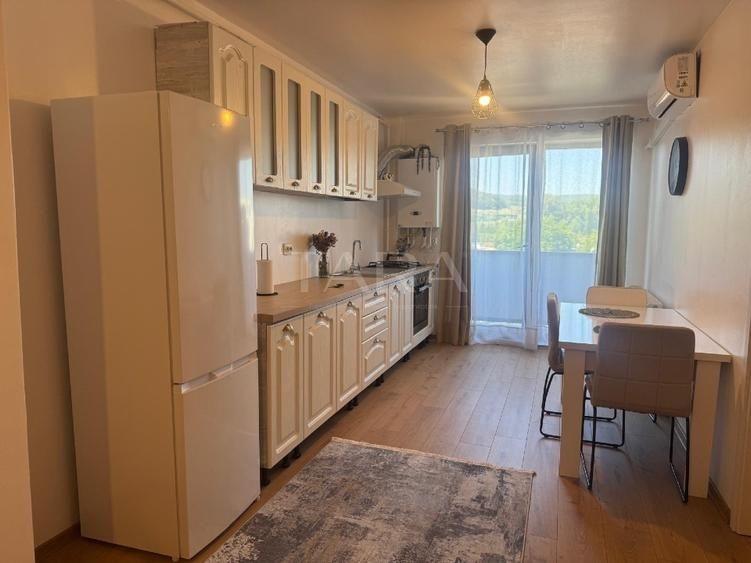 Apartament cu 2 camere semidecomandat, mobilat în Dâmbul Rotund
