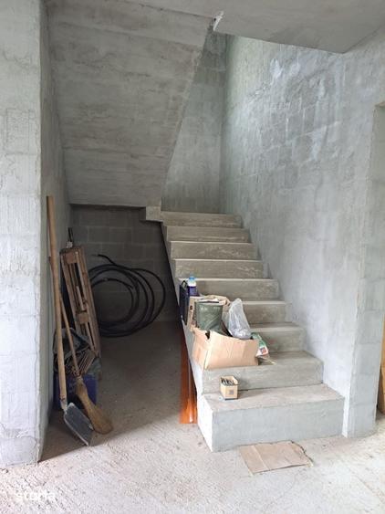 Casă cu 4 camere cu Teren 357 Mp în Central