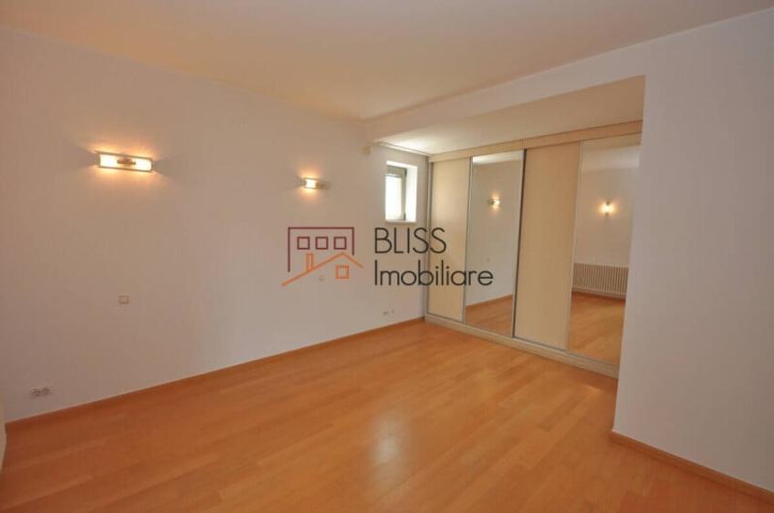 Casă cu 6 camere cu Garaj în Băneasa