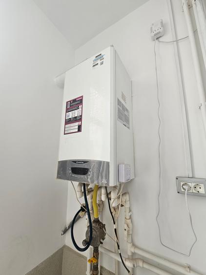 Apartament cu 4 camere decomandat în Armeneasca
