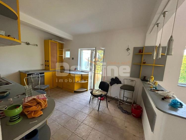 Casă individuală cu 5 camere cu Canalizare în Săftica