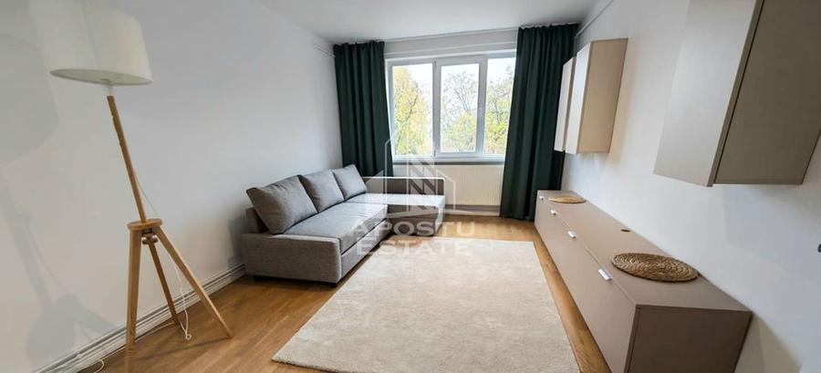 Apartament cu 3 camere decomandat în Tipografilor