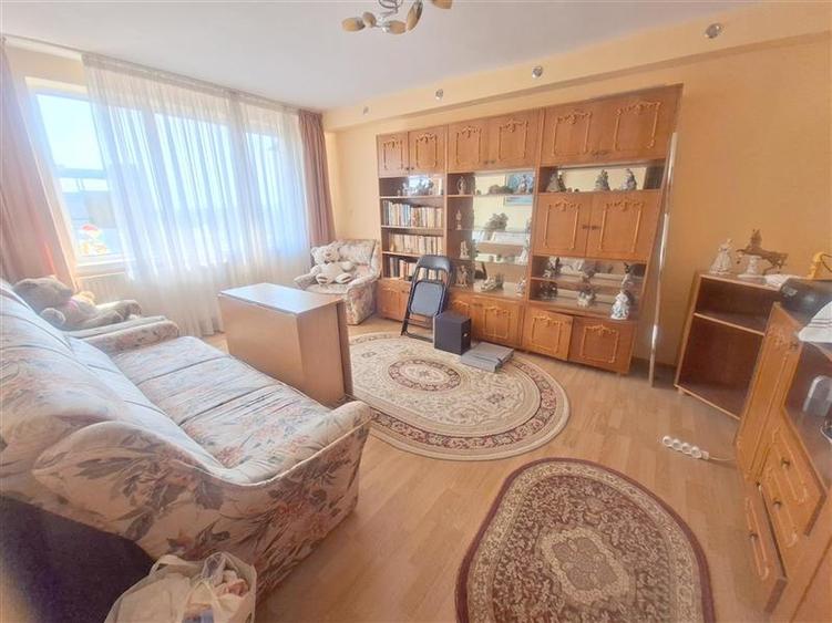 Apartament cu 2 camere decomandat în Orizont