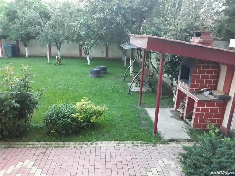 Casă cu 13 camere cu Teren 1000 Mp în Ghencea