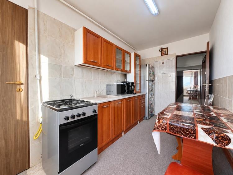 Apartament cu 3 camere decomandat, mobilat în Ghimbav
