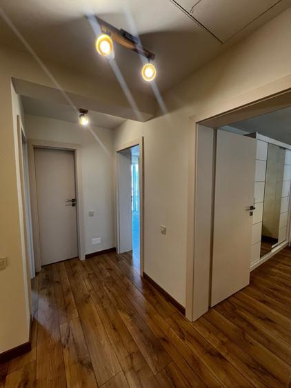 Duplex cu 4 camere cu Canalizare în Florești