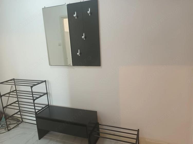 Apartament cu 4 camere decomandat în Medicină