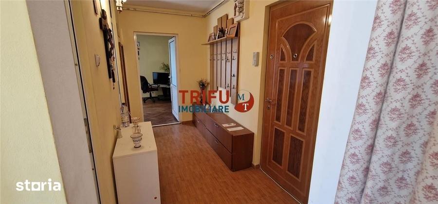 Apartament cu 2 camere decomandat în Tolstoi