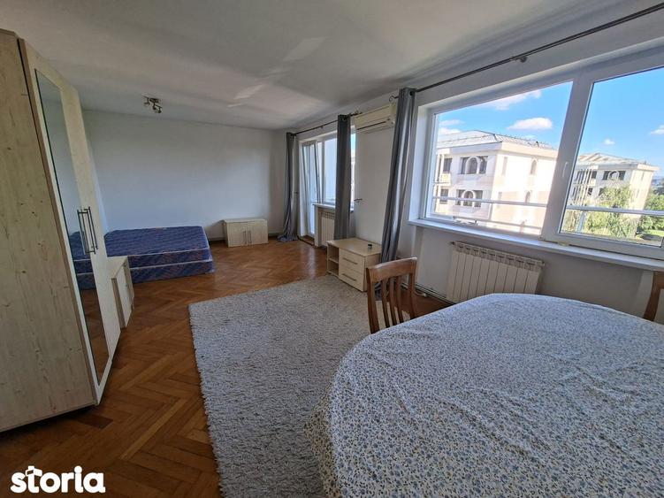 Apartament cu 3 camere decomandat în Copou