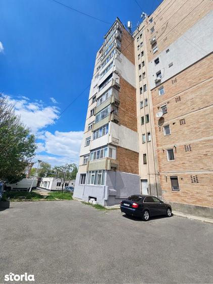Apartament 2 camere, etaj 1, stradal, bloc lini?tit Micro 40 - 18
