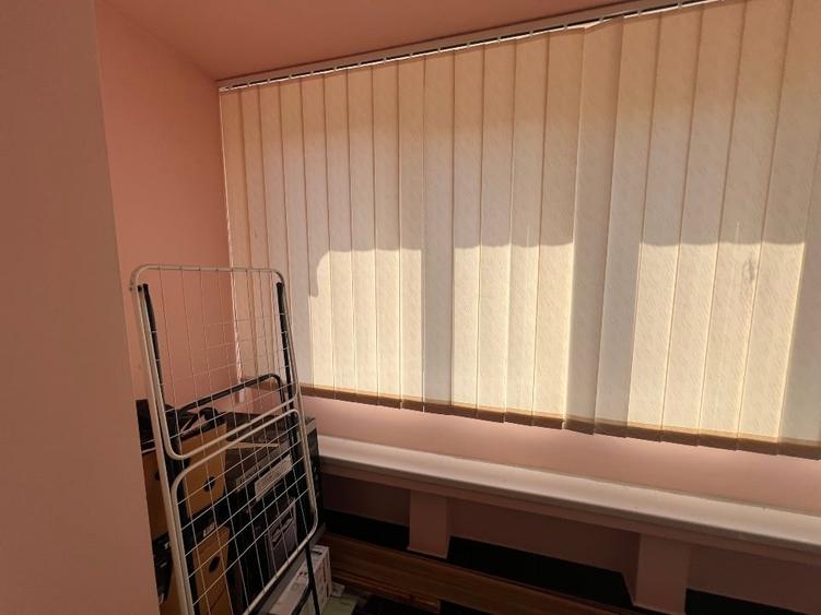 Apartament cu 3 camere semidecomandat, mobilat în Circumvalațiunii