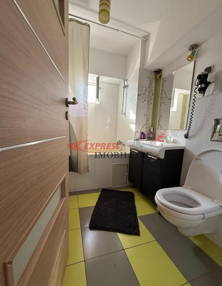 Apartament cu 3 camere decomandat în Dristor