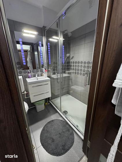 Apartament cu 3 camere decomandat în Militari