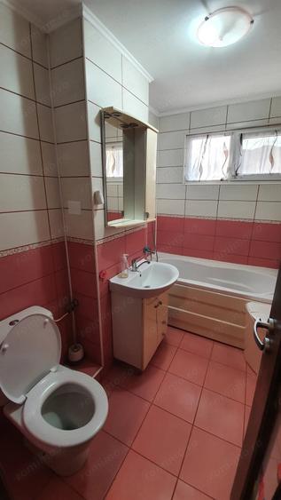 Apartament cu 2 camere semidecomandat în Micro I