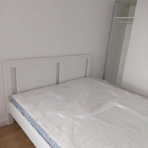 Apartament cu 3 camere nedecomandat în Mihai Bravu