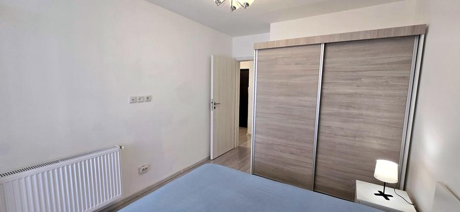 Apartament cu 2 camere semidecomandat în Apărătorii Patriei