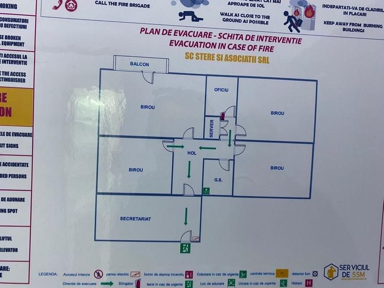 Apartament cu 4 camere decomandat în Central