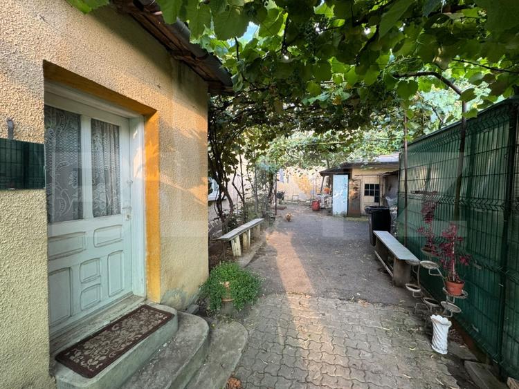Casă 78mp cu teren 200mp, ideală pentru renovare și investiți, Zona centrală - 10
