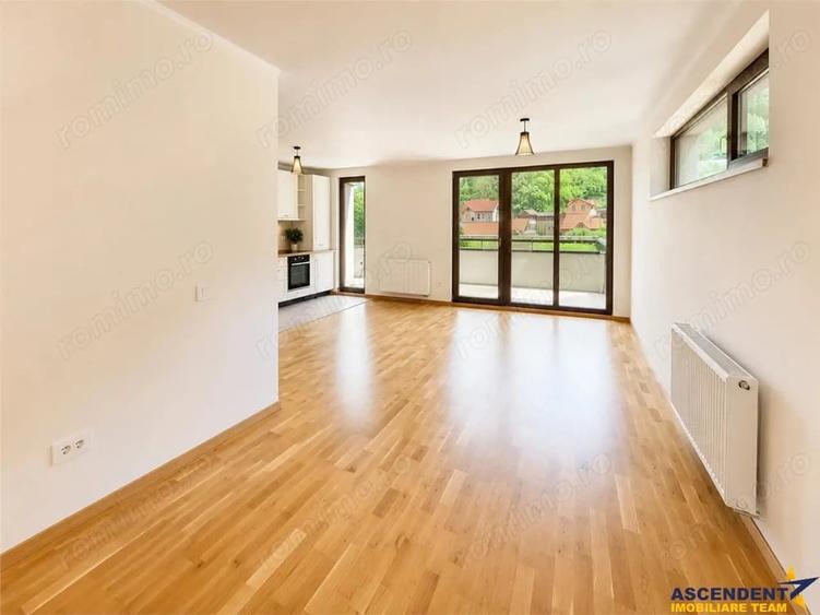 Apartament cu 2 camere, mobilat în Schei