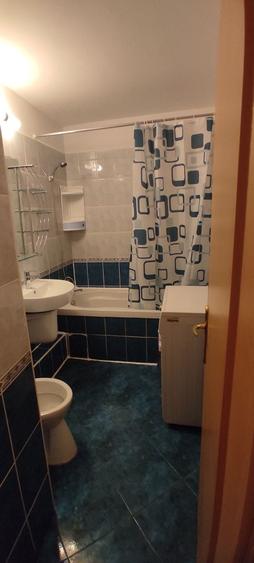 Apartament cu 2 camere semidecomandat în Central — fotografia 3