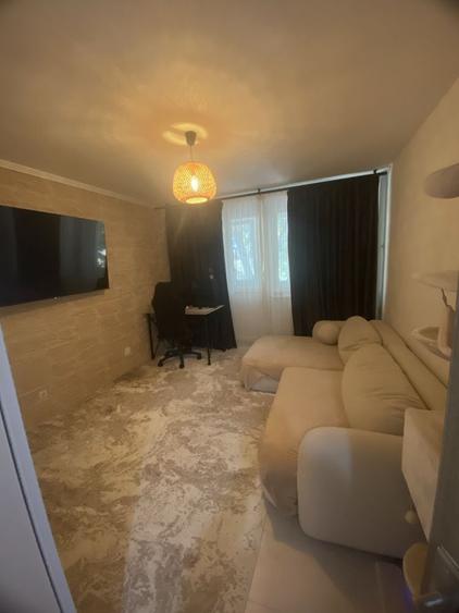 Apartament cu 2 camere decomandat în Drumul Taberei