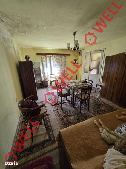 Casă cu 2 camere cu Teren 1685 Mp în Măieruș