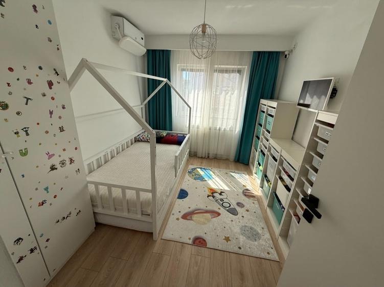 Apartament cu 3 camere decomandat, mobilat în Moșilor