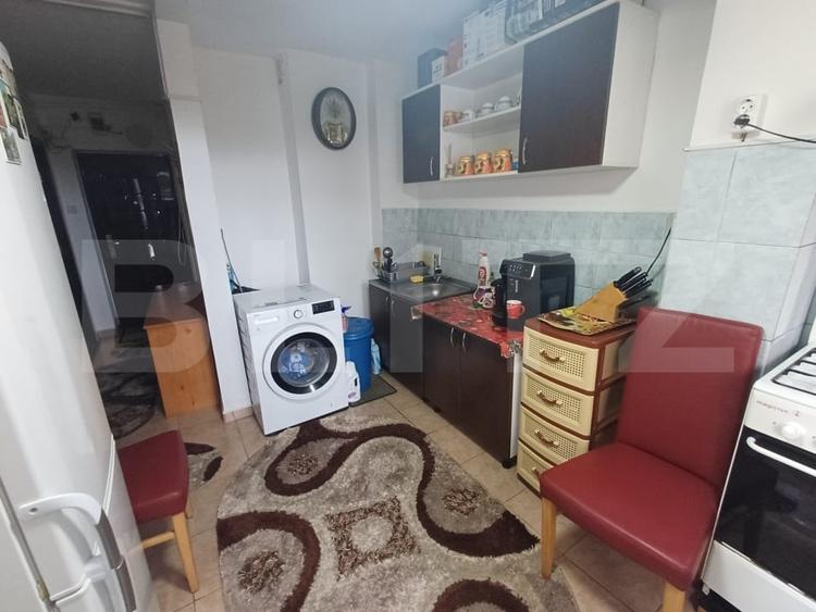 Apartament cu 2 camere, decomandat, 41 mp, parter, mobilat și utilat, zona 9 Mai - 4