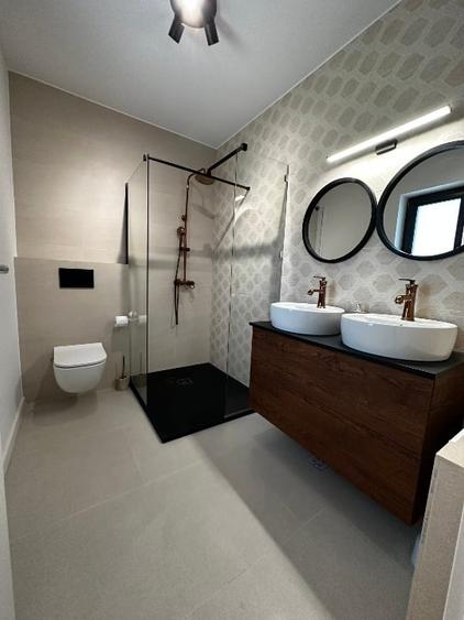 Duplex cu 5 camere cu Canalizare în Corbeanca