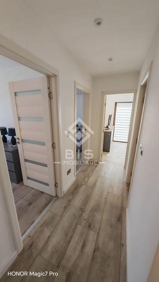 Casă individuală cu 5 camere cu Canalizare în Nord-Est