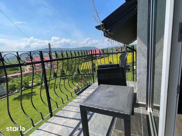 Casă cu 4 camere cu Teren 600 Mp în Central