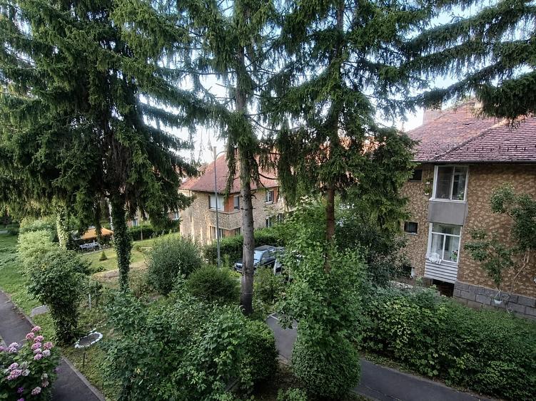 2 camere decomandat, Etaj 1 , Brașovul Vechi – Str. Simion Bărnuțiu - 19
