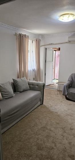 Apartament cu 2 camere semidecomandat în Rahova