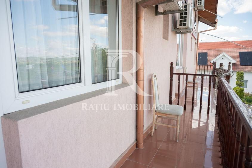 Casă cu 18 camere cu Canalizare în Sânmartin
