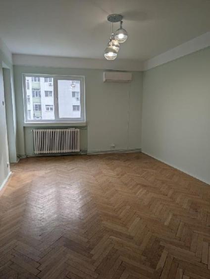 Apartament cu 3 camere decomandat în Iancului