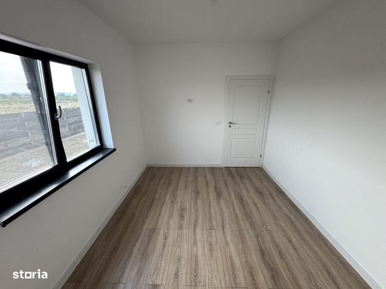 Casă cu 3 camere în Horpaz