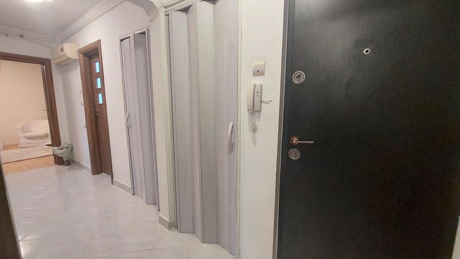Apartament cu 2 camere decomandat, mobilat în Titan
