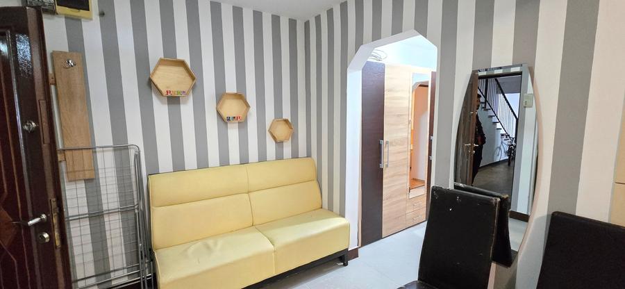Apartament cu 3 camere decomandat în Galata