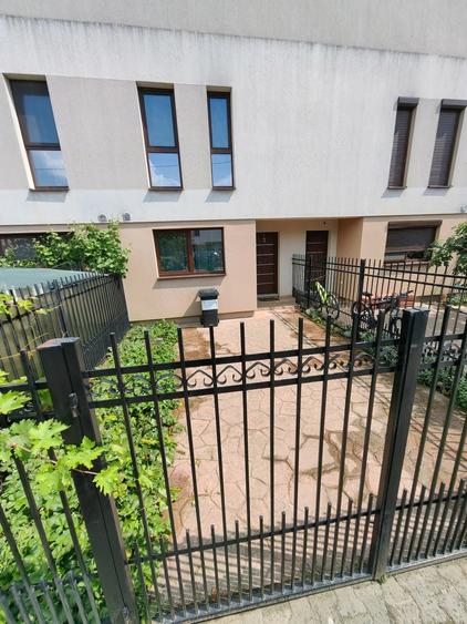 Casă cu Teren 150 Mp în Dumbrăvița