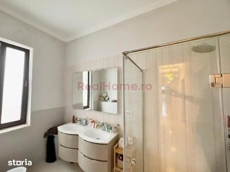 Apartament cu 4 camere în Petrești