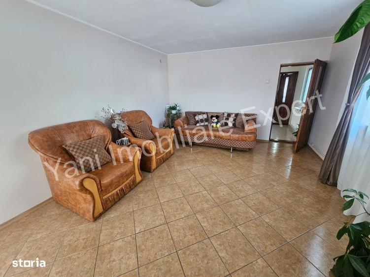 Casă cu 4 camere în Curtea de Argeș