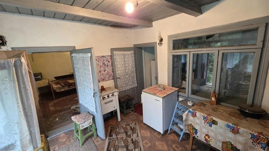 Casă cu 4 camere în Bălești