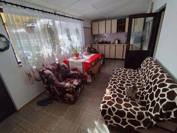 Casă cu 2 camere cu Teren 2166 Mp în Somova