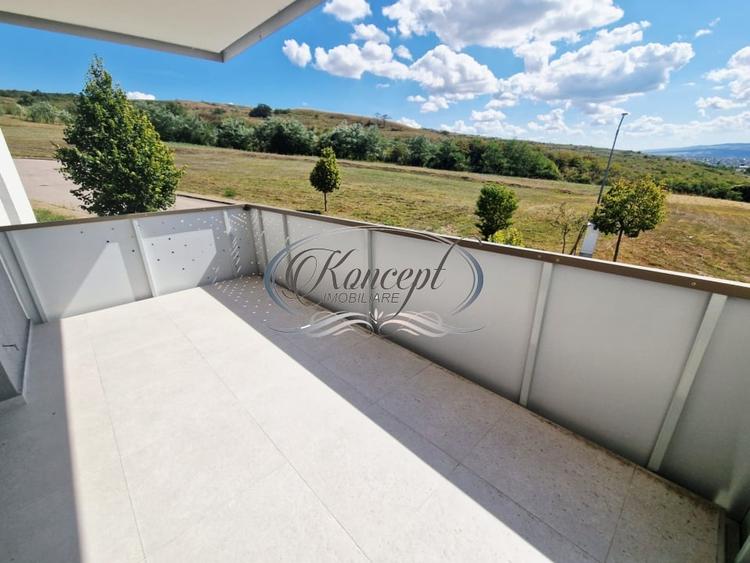 Apartament cu 3 camere semidecomandat în Iris