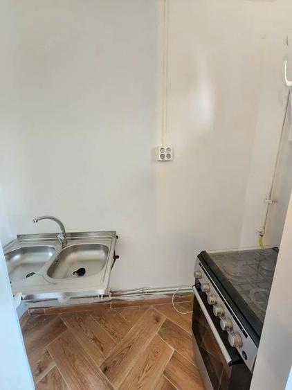 Apartament cu 2 camere decomandat în Lunei