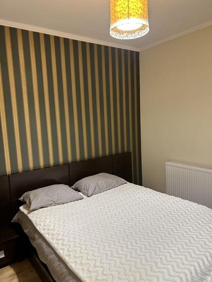 Apartament cu 3 camere decomandat în Exterior Vest
