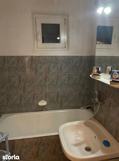 Garsonieră decomandată în Rahova