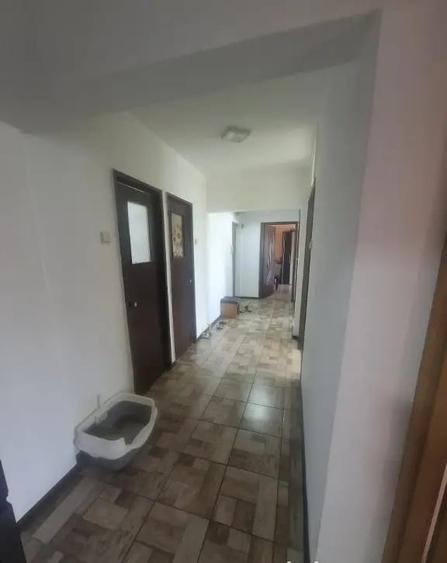 Apartament cu 3 camere decomandat în Centrul Civic