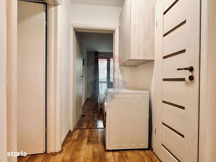 Apartament cu 3 camere semidecomandat, mobilat în Drumul Taberei