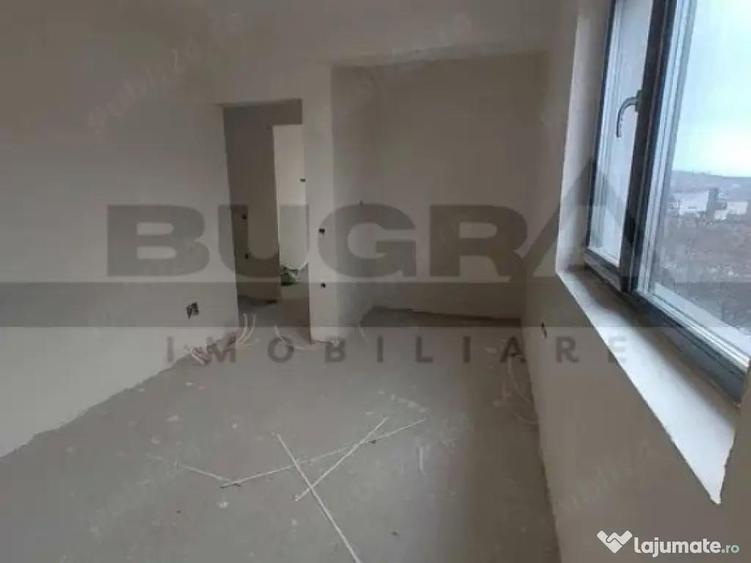 Casă cu 4 camere cu Teren 696 Mp în Dâmbul Rotund